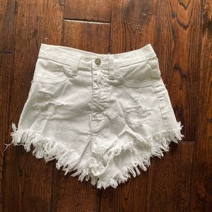 white distressed jean shorts